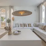 Renovated Villa in a Gated Community Near Puerto Banús – Atalaya de Río Verde 2