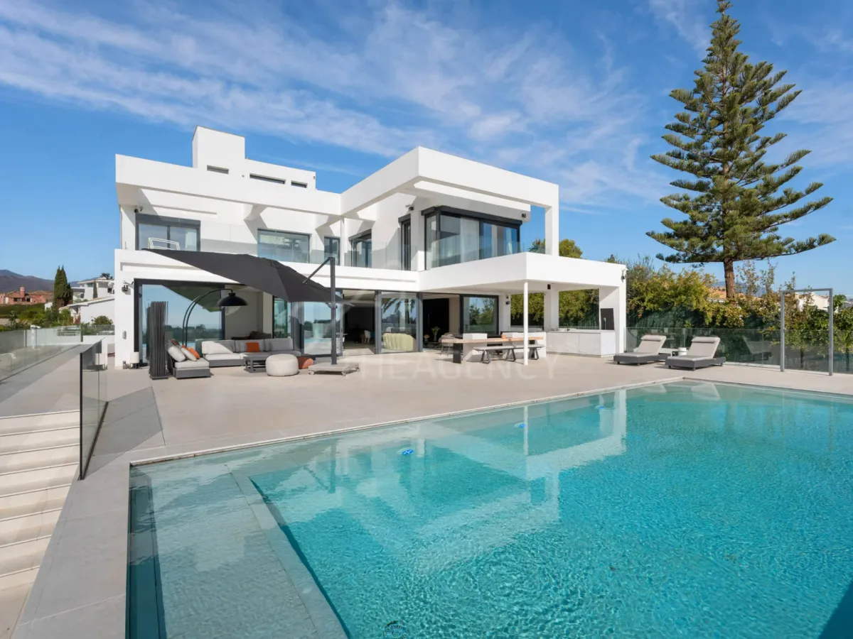 Villa Elite - Contemporary Villa With Panoramic Sea, Golf, Gibraltar and Mountain Views- Paraiso Alto, Benahavís-