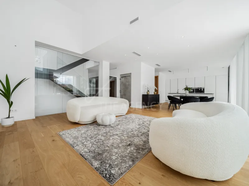 Villa Mia - Contemporary Beachside Villa - Marbesa, Marbella East