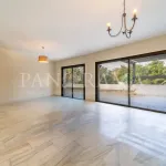 Spacious corner apartment in King's Hills, featuring sea and garden views 1