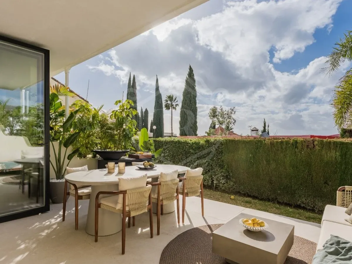 Elegant Three-Bedroom Town House in Nueva Andalucia, Marbella
