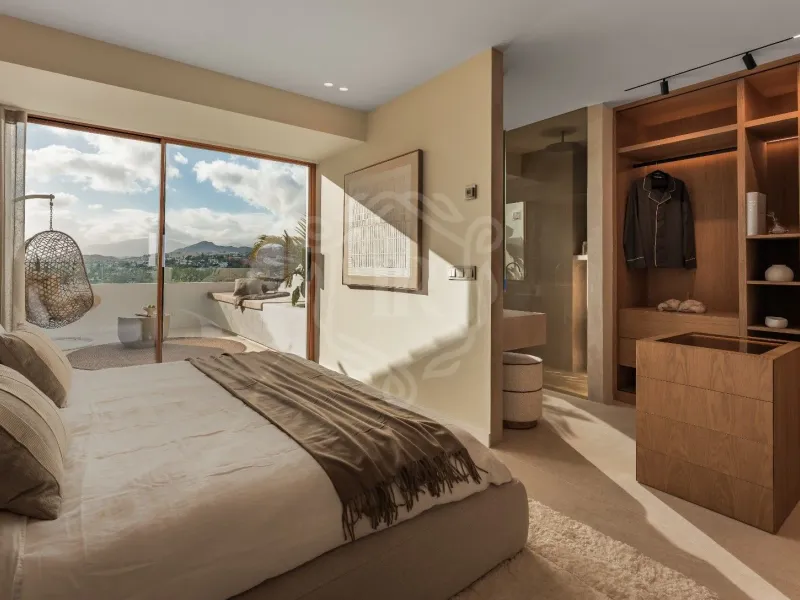 Elegant Four-Bedroom Town House in Nueva Andalucia, Marbella