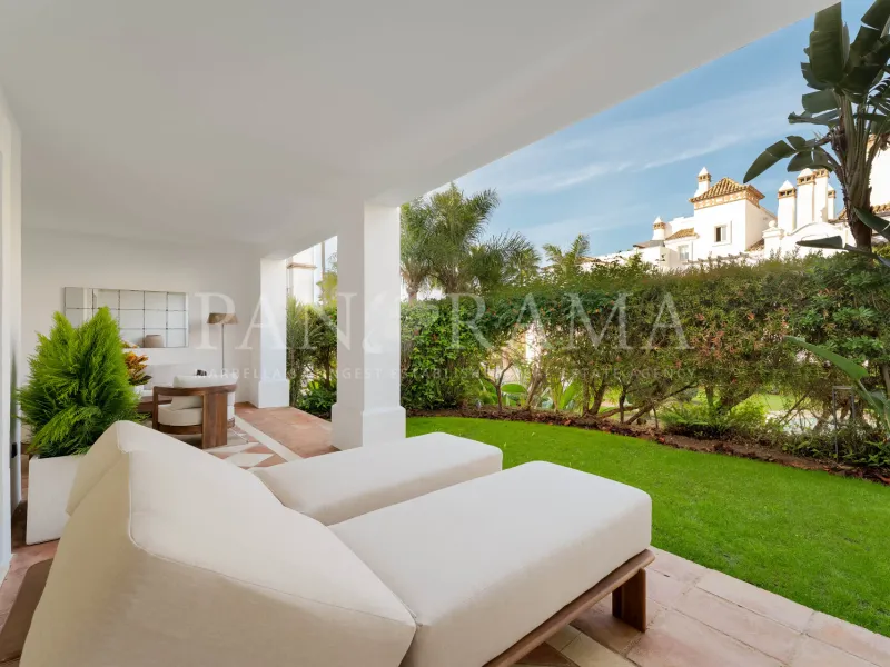 Sophisticated elevated ground floor flat in Sierra Blanca, Golden Mile