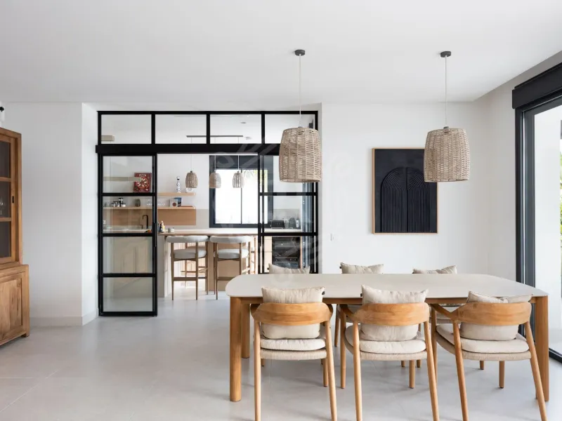 Exquisite Four-Bedroom Villa with Panoramic Views in Los Flamingos, Benahavis