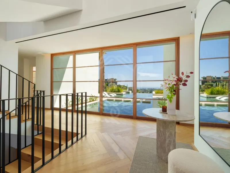 Exquisite Five-Bedroom Villa with Panoramic Views in The Hills, Benahavis