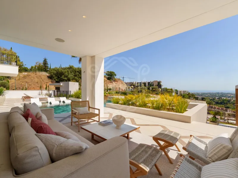 Exquisite Five-Bedroom Villa with Panoramic Views in The Hills, Benahavis