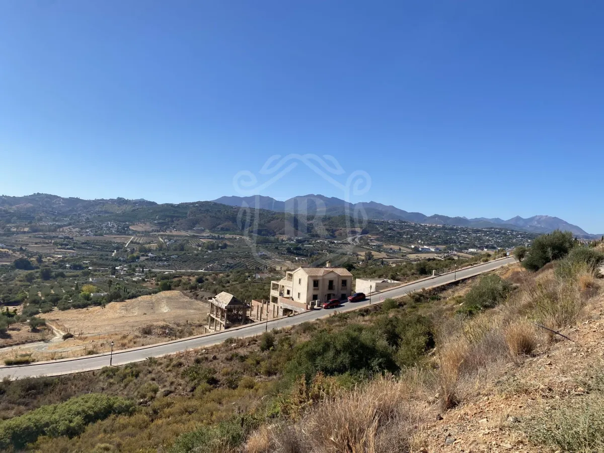 Expansive Plot with Panoramic Views in Sierra Gorda, Coin, Malaga