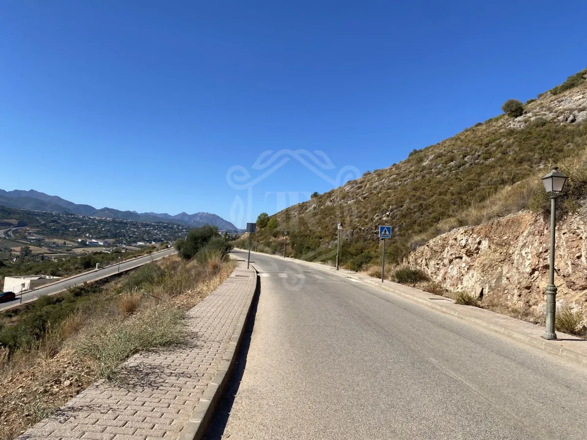 Expansive Plot with Panoramic Views in Sierra Gorda, Coin, Malaga