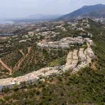 Luxurious Three-Bedroom Apartment with Panoramic Views in Samara, Marbella East 7