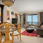 Luxurious Three-Bedroom Apartment with Panoramic Views in Samara, Marbella East 14
