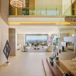 Benahavis, Five-bedroom furnished villa with unparalleled views of the sea 8