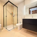 Luxurious Three-Bedroom Apartment with Panoramic Views in Los Arrayanes Golf, Benahavis 11