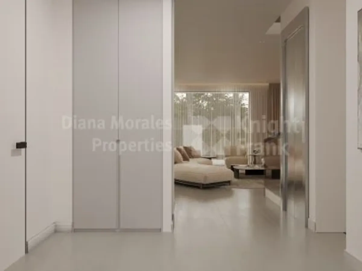 Pinomar, New contemporary four-bedroom beachside villa in East of Marbella