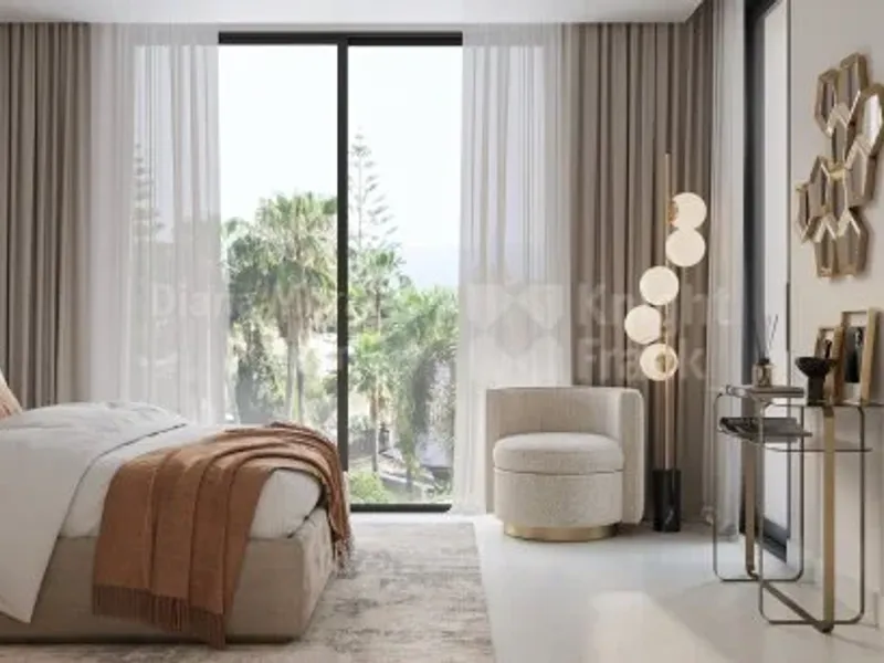 Pinomar, New contemporary four-bedroom beachside villa in East of Marbella