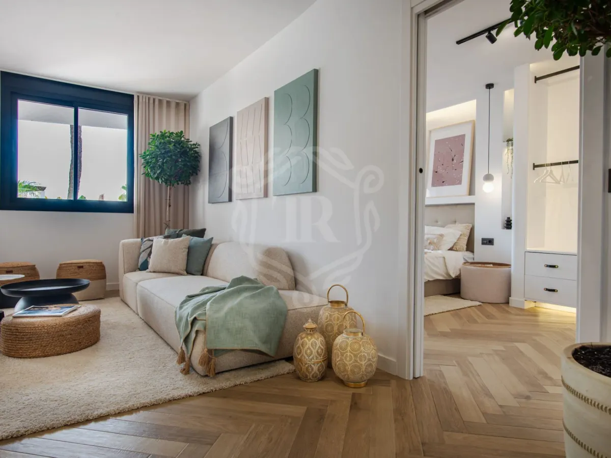 Elegant Three-Bedroom Apartment in Nueva Andalucia, Marbella