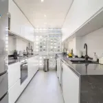 Spacious Three-Bedroom Apartment with Communal Amenities in Nueva Andalucia, Marbella 7