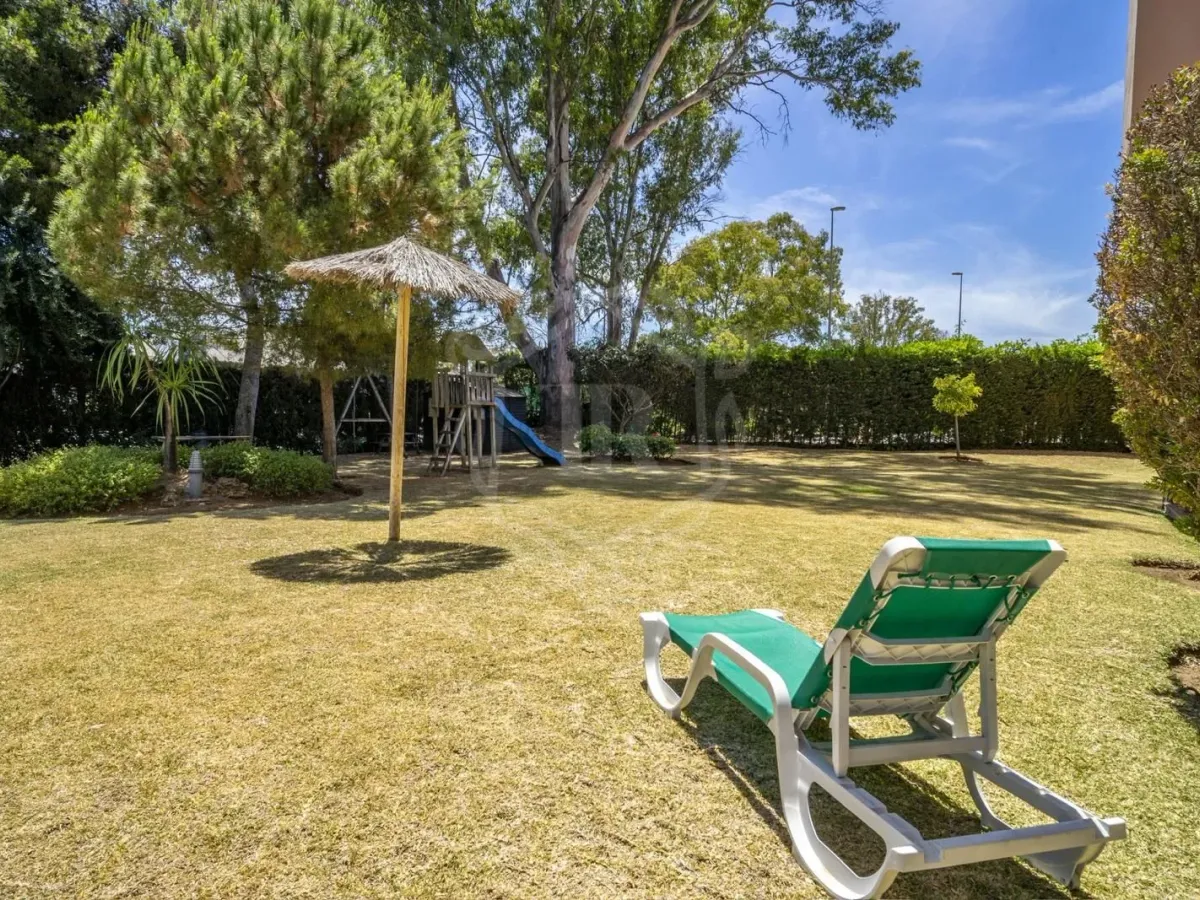 Spacious Three-Bedroom Apartment with Communal Amenities in Nueva Andalucia, Marbella