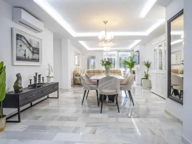 Spacious Three-Bedroom Apartment with Communal Amenities in Nueva Andalucia, Marbella