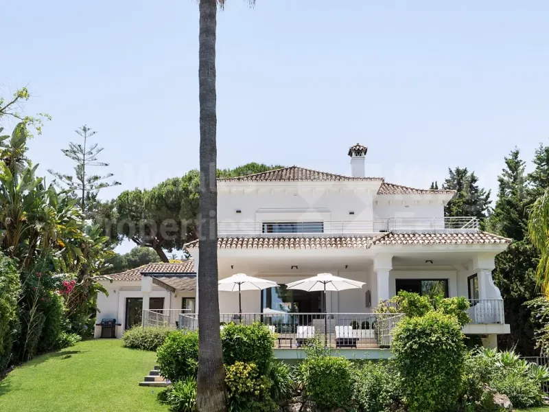 Villa Mangaleta, elegant family home in Las Brisas