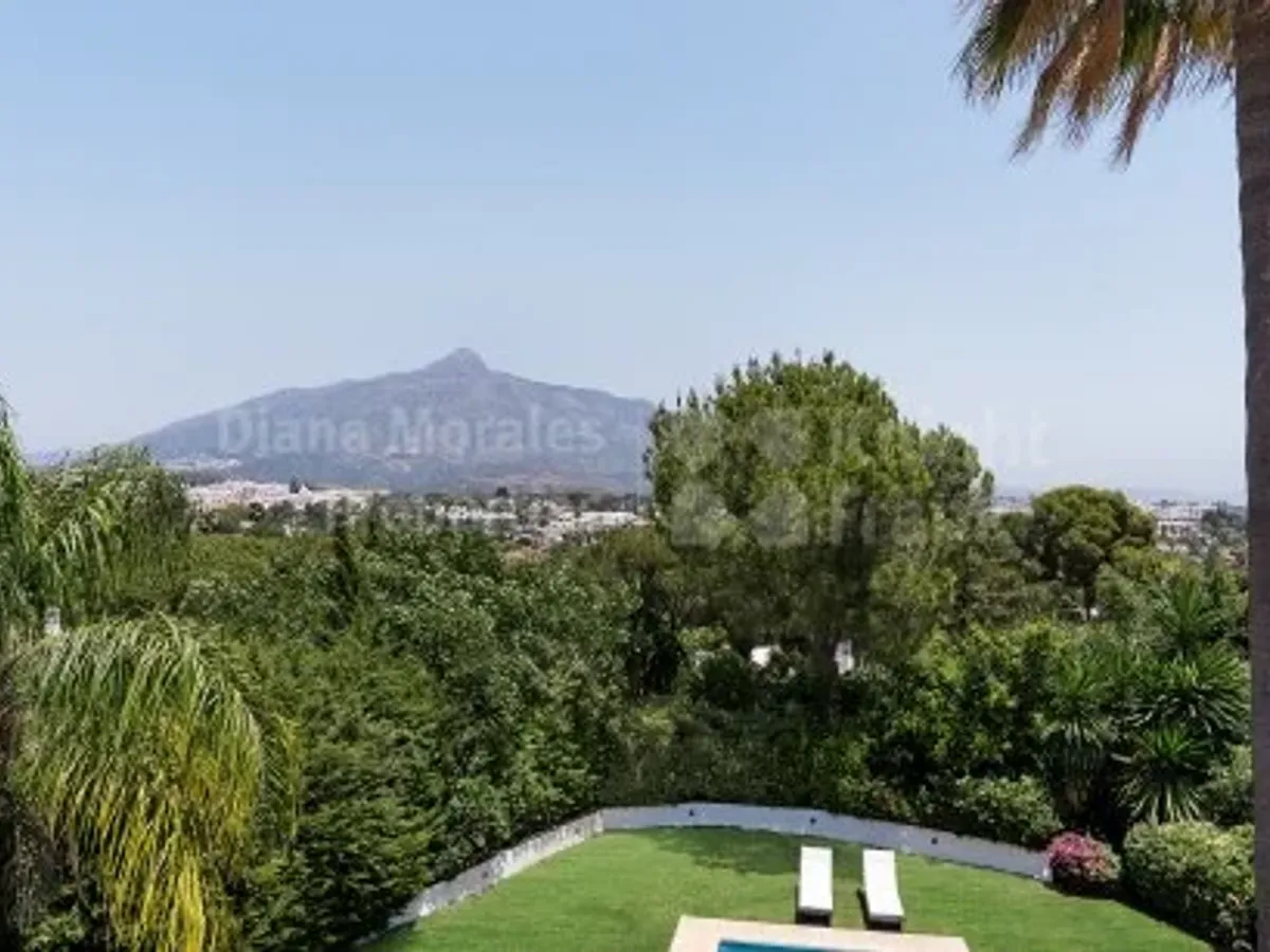 Villa Mangaleta, elegant family home in Las Brisas