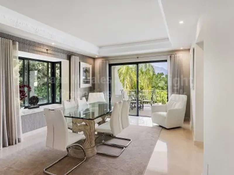 Villa Mangaleta, elegant family home in Las Brisas