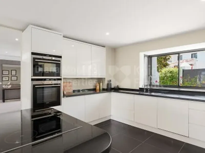 Villa Mangaleta, elegant family home in Las Brisas