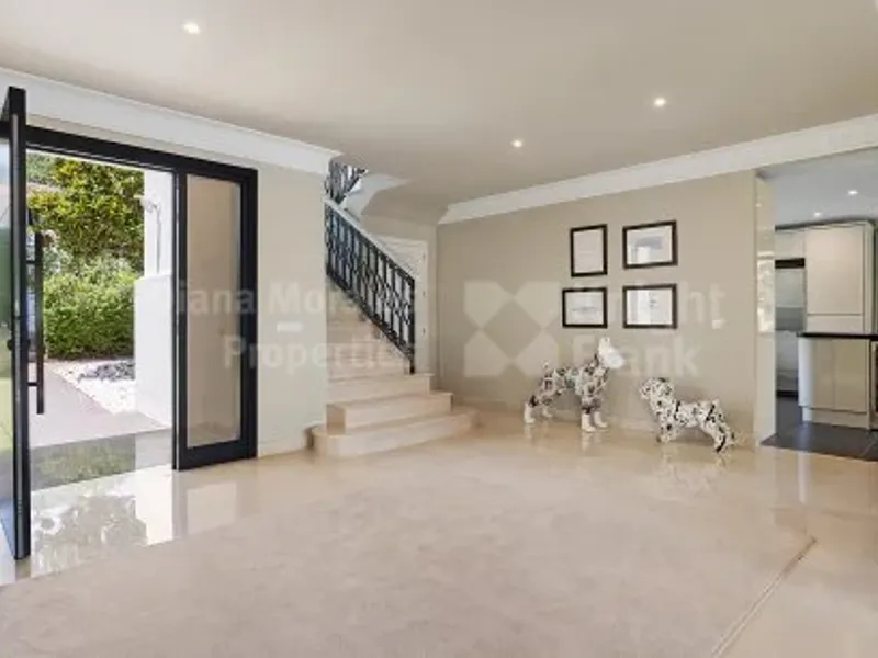 Villa Mangaleta, elegant family home in Las Brisas