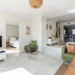 Elegant Two-Bedroom Apartment in Royal Gardens, Nueva Andalucia 8