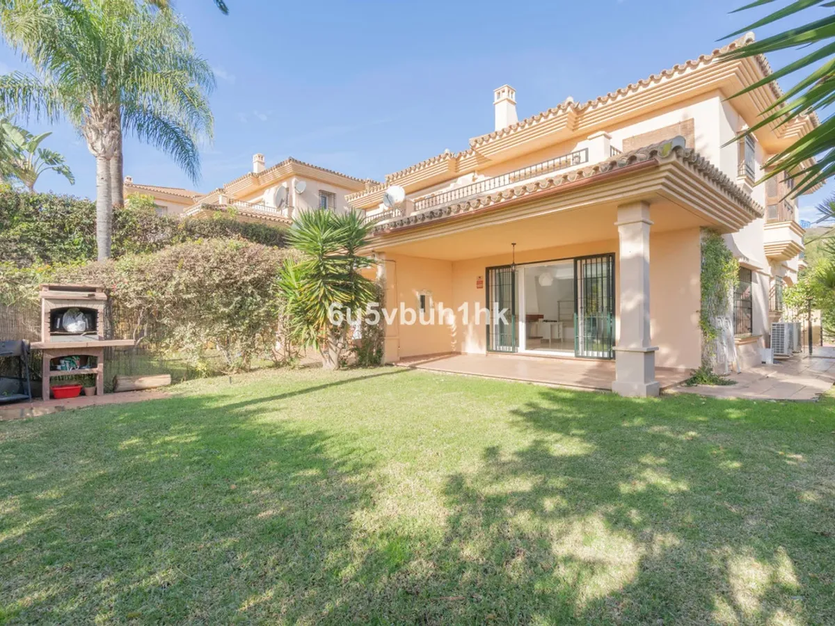 3 Bedroom Villa For SaleRiviera del Sol