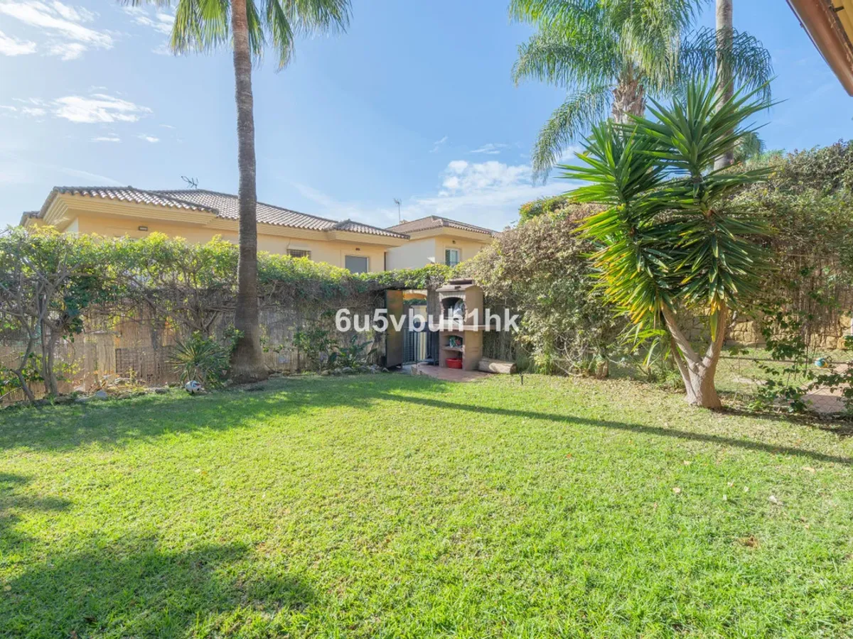 3 Bedroom Villa For SaleRiviera del Sol