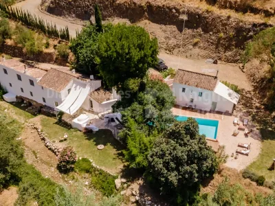 Properties for sale in Coin