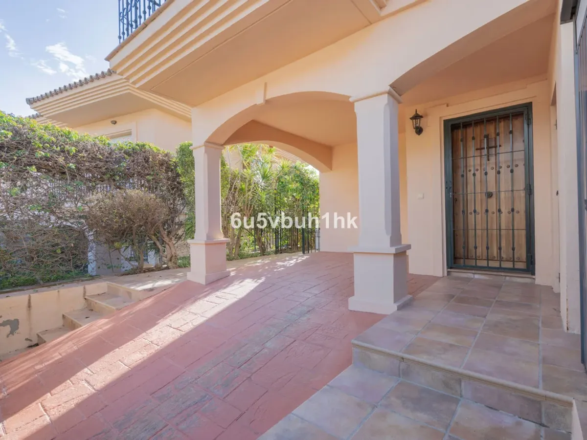 3 Bedroom Villa For SaleRiviera del Sol