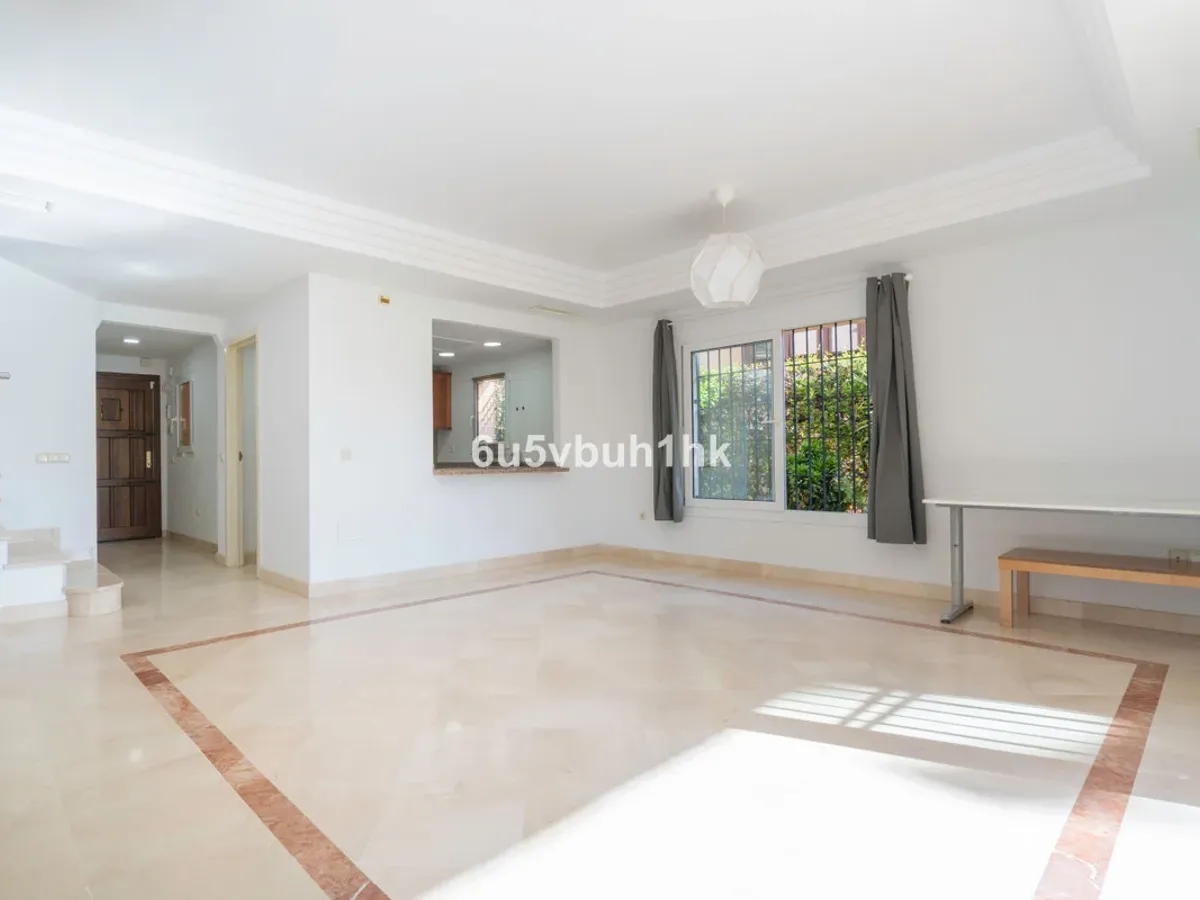 3 Bedroom Villa For SaleRiviera del Sol