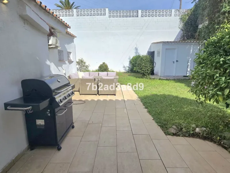 3 Bedroom Villa For SaleNueva Andalucía