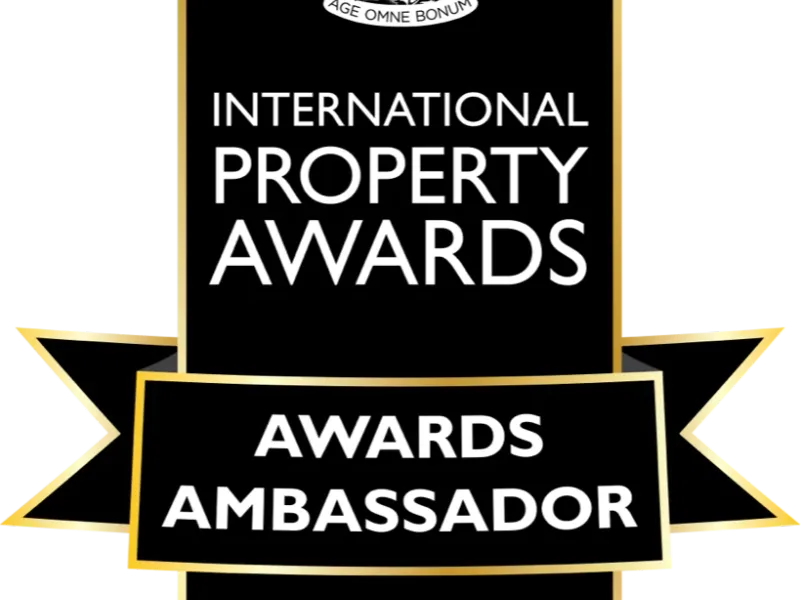 Villa Olicana - Elegant Family Villa with Outdoor Living and Prime Location -El Rosario, Marbella East