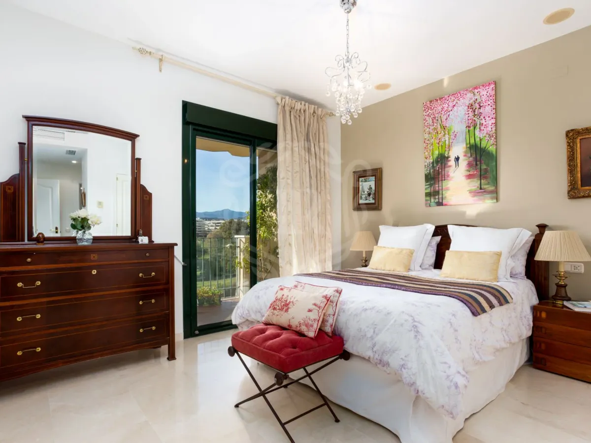 Elegant Two-Bedroom Apartment with Panoramic Golf Views in Guadalmina Alta