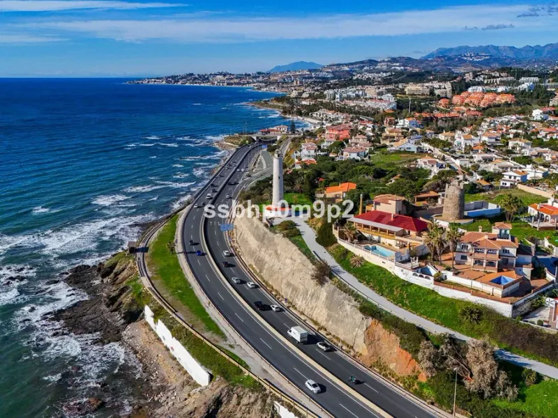 5 Bedroom Villa For SaleMijas Costa