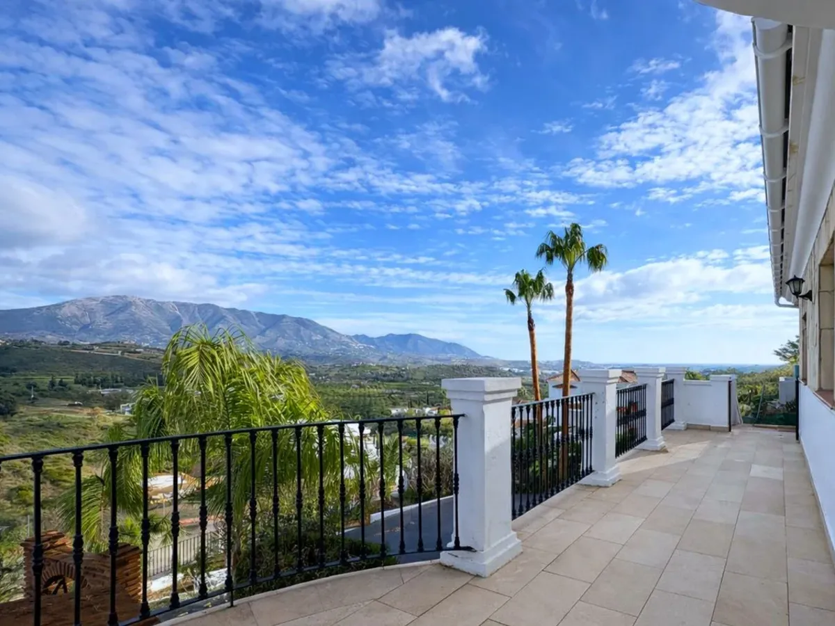 7 Bedroom Villa For SaleLa Cala Golf