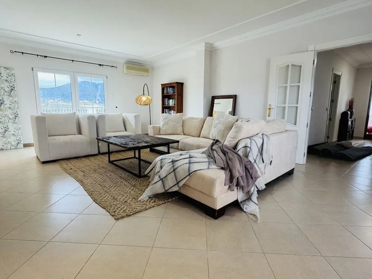 7 Bedroom Villa For SaleLa Cala Golf