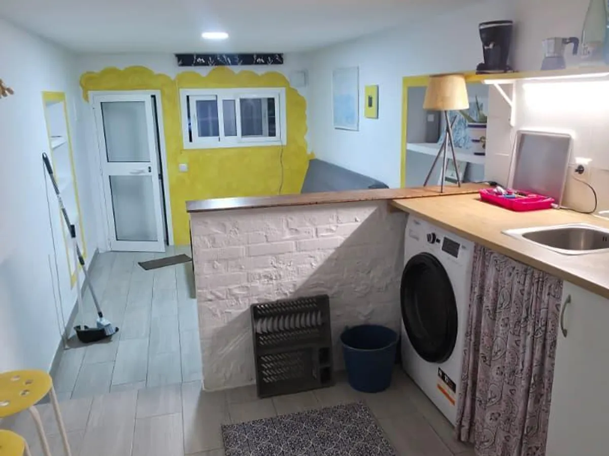 For sale of study in Estepona, Parque Antena