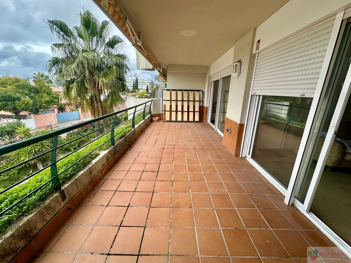 For sale of flat in San Pedro de Alcántara, Campos de Guadalmina