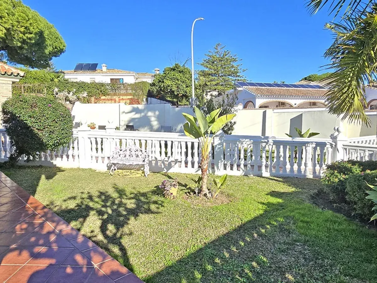 6 Bedroom Villa For SaleBenalmadena Costa