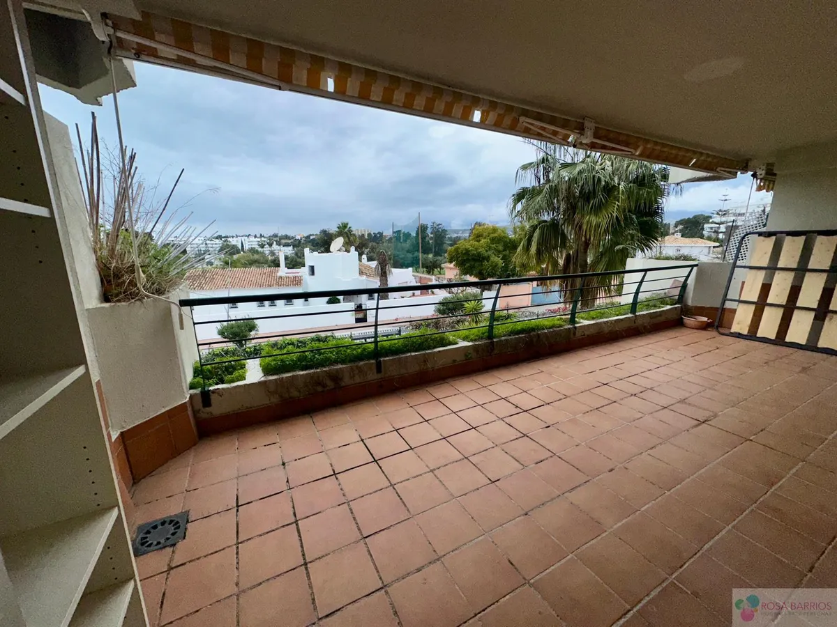 For sale of flat in San Pedro de Alcántara, Campos de Guadalmina