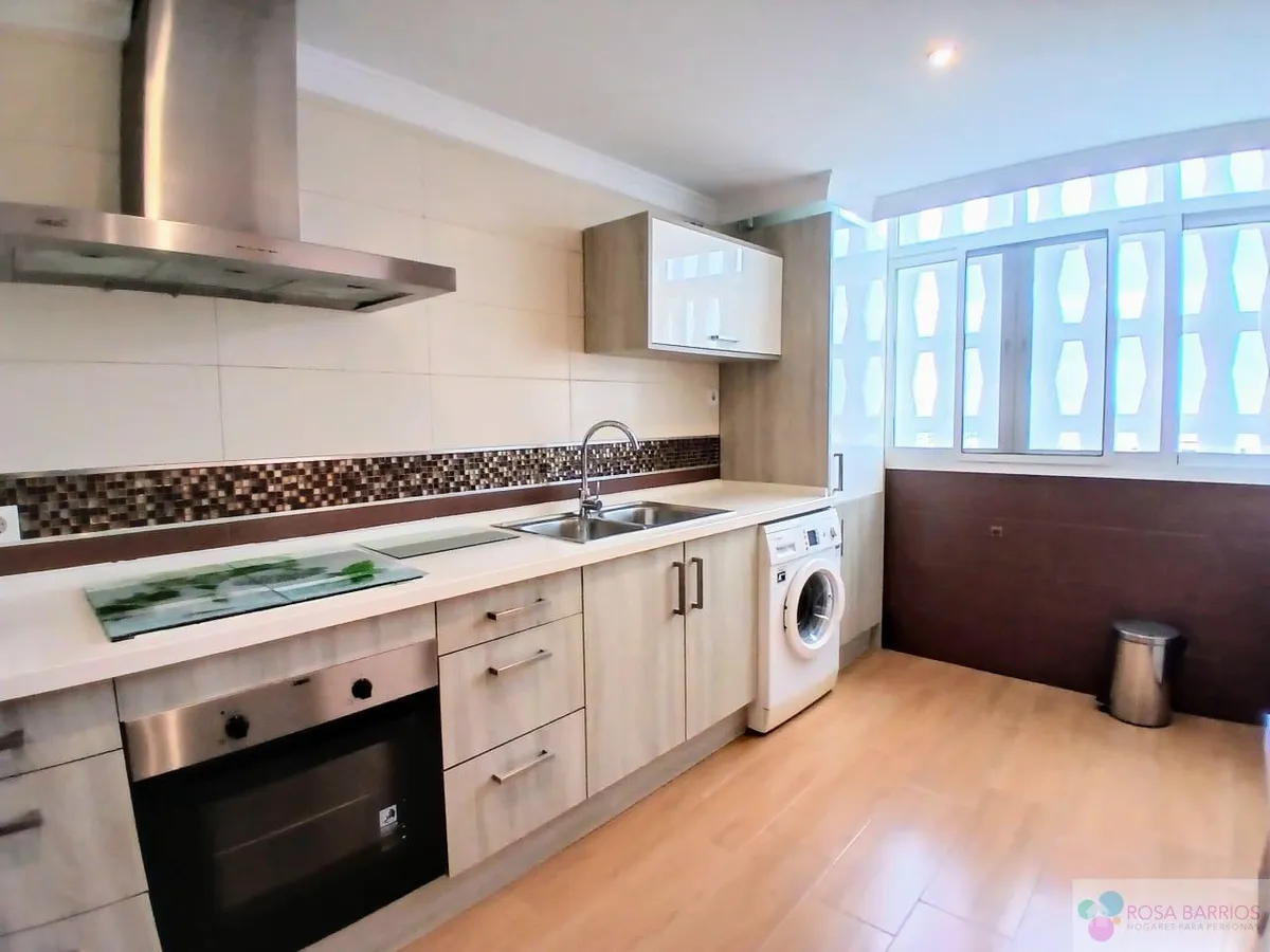 For sale of flat in San Pedro de Alcántara, Centro San Pedro junto al Bulevar