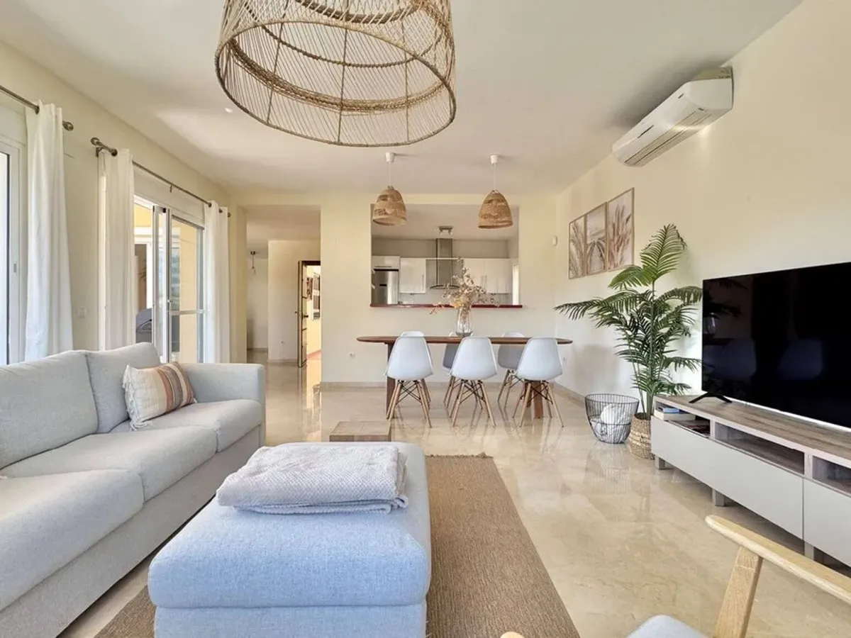 3 Bedroom Villa For SaleRiviera del Sol