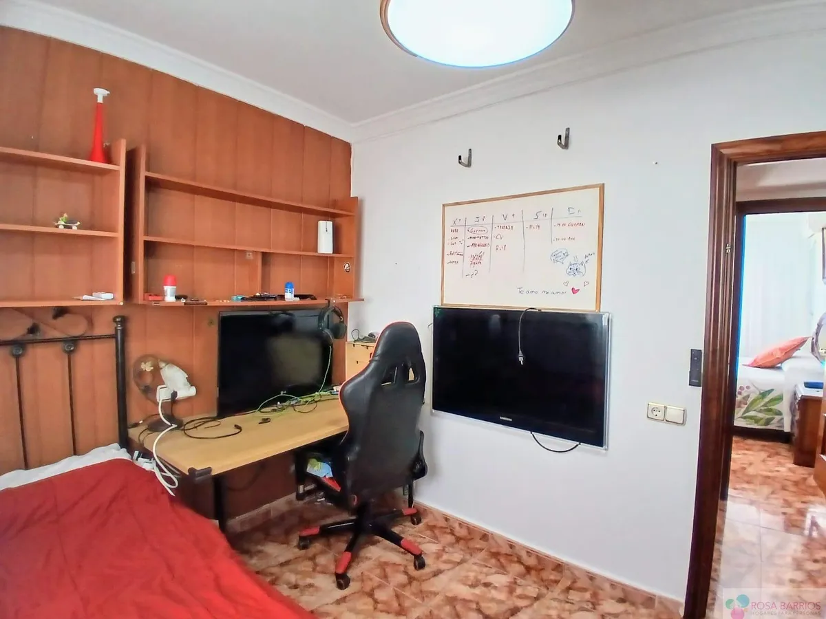 For sale of flat in Nueva Andalucía, Nueva Andaluca - La Campana