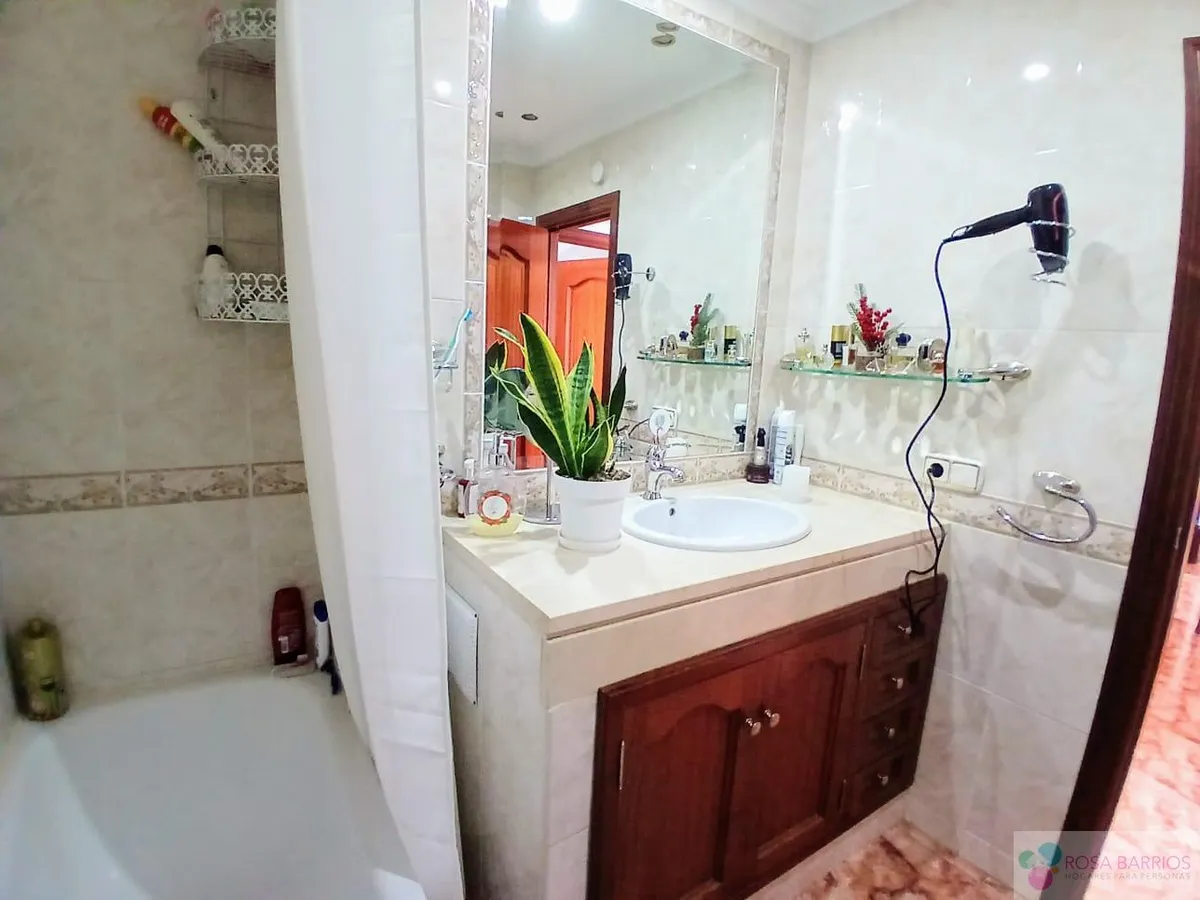 For sale of flat in Nueva Andalucía, Nueva Andaluca - La Campana