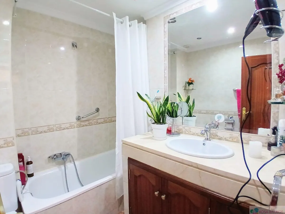 For sale of flat in Nueva Andalucía, Nueva Andaluca - La Campana