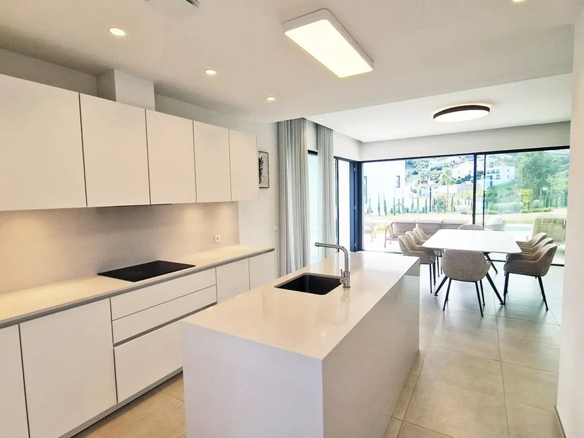 4 Bedroom Villa For SaleLa Cala Golf