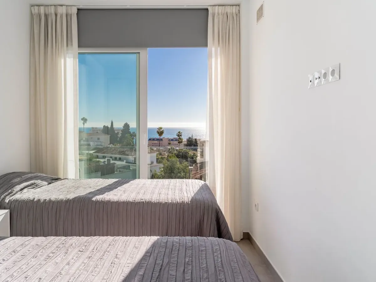 5 Bedroom Villa For SaleTorreblanca